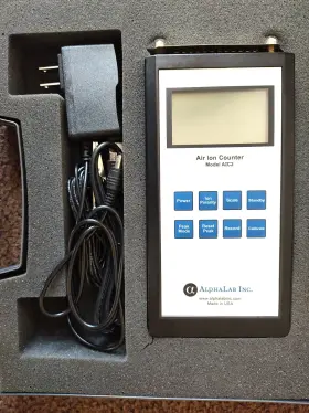 Aic2 Alphalabs Air Ion Counter Alpha Lab Inc. Model #2