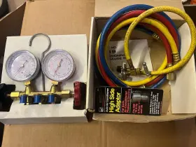 5719 Interdynamics Professional Air Conditioning Manifold Gauge Set