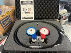 30744 Jb Industries R744 Co2 Manifold Gauge Set 5 Valves 3 Hoses Model