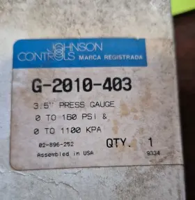 G-2010-403 Johnson Controls 3.5 Inch Pressure Gauge