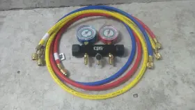 Mbhp5 Pro-set 2 Valve 3 Hose 2-1/2 In Gauge Diameter Manifold Bw