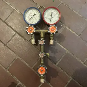 11696 Robinair 11697 And Hvac Ac Manifold Gauge Set