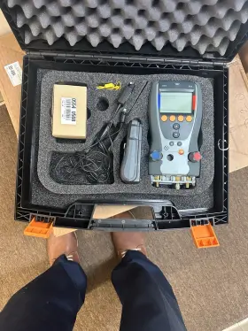 0554-0568 Testo 523 A/c Refrigeration Analyzer 3 Valves With Probes Case Battery