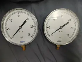 4277768 Wika 2 New Contractor Gauge Hvac 30 Psi 4.5 Inch Dial 1/4 Npt Air Pressure