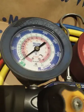 49987 Yellow Jacket Titan 4-valve Test And Charging Manifold #2