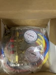 Fjc 6692 - Brass R134A, R12 Dual Manifold Gauge Set With 72" Hoses And Quick. Fixed Price $80.00.
